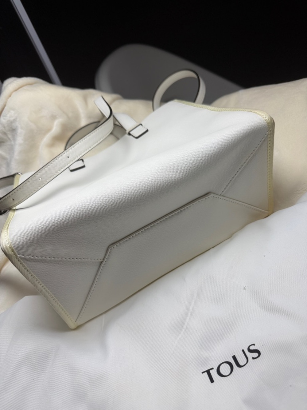 Tous White Leather Tote With Front Logo Pocket View 4
